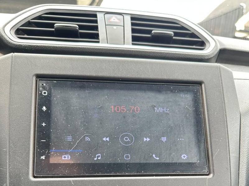 Suzuki DZIRE 2022 - Imagen 15 de 17