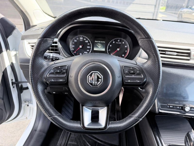 MG MG5 2022 - Imagen 12 de 19
