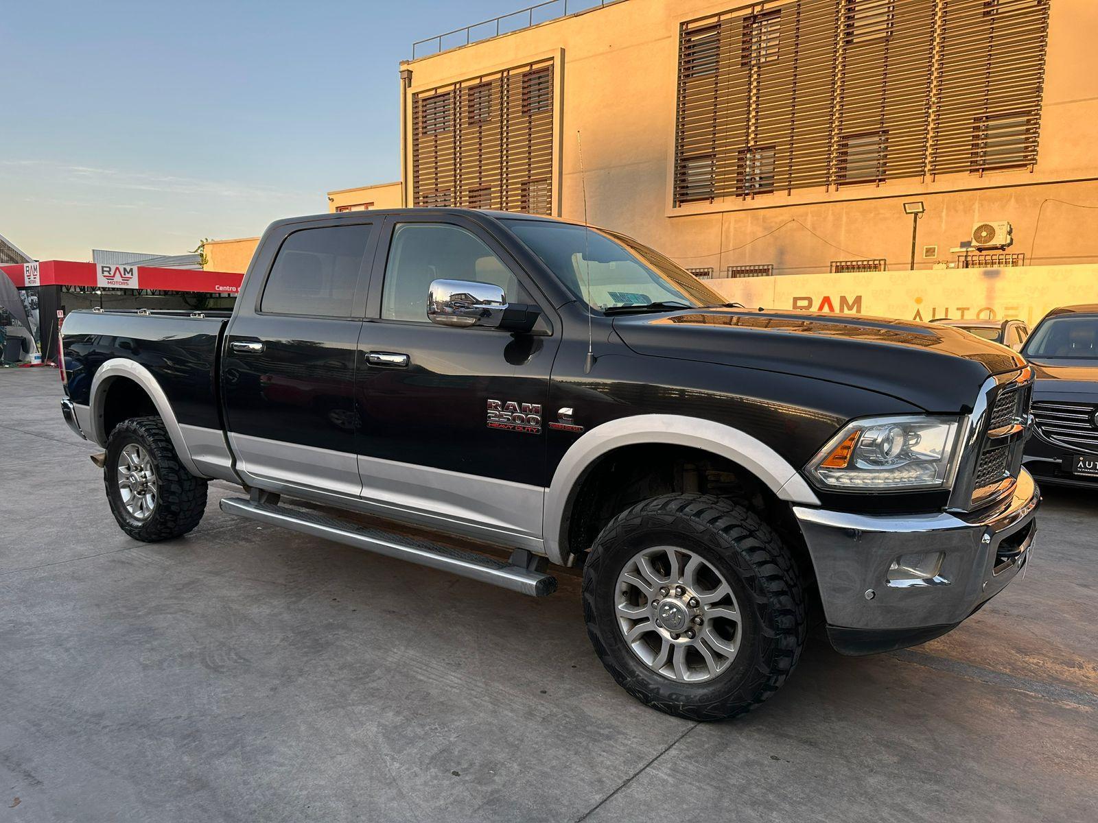 Dodge RAM 2500 2017 - Foto 3 de 18