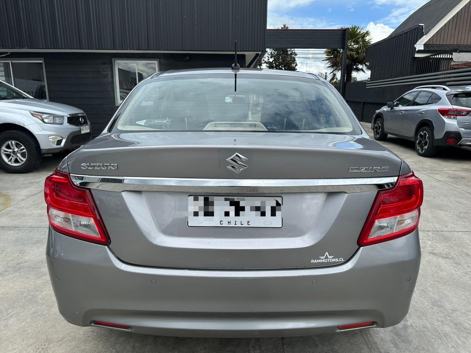 Suzuki DZIRE 2022 - Foto 5 de 17