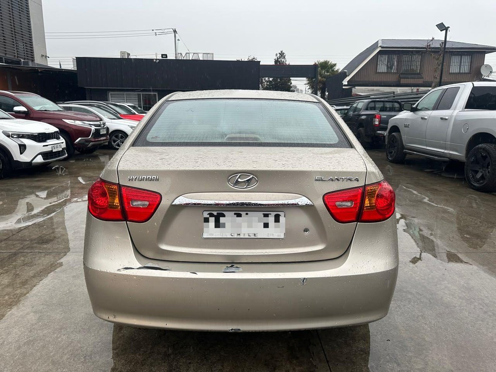 Hyundai ELANTRA 1.6 2010 - Foto 5 de 18