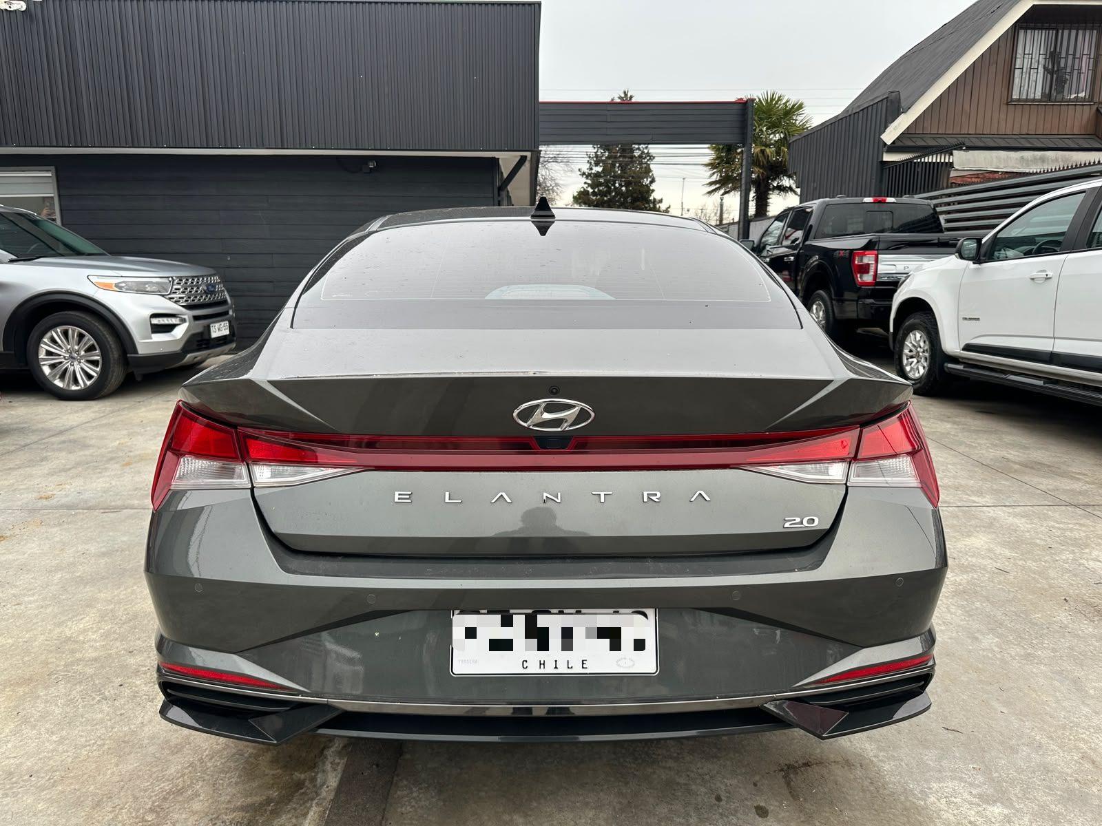 Hyundai ELANTRA 2022 - Imagen 15 de 19