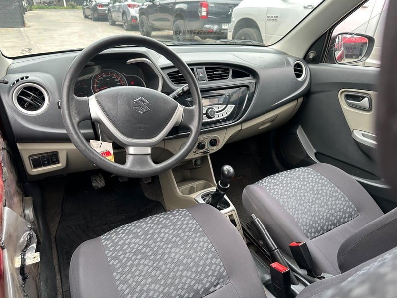 Suzuki ALTO K10 2018 - Imagen 16 de 17