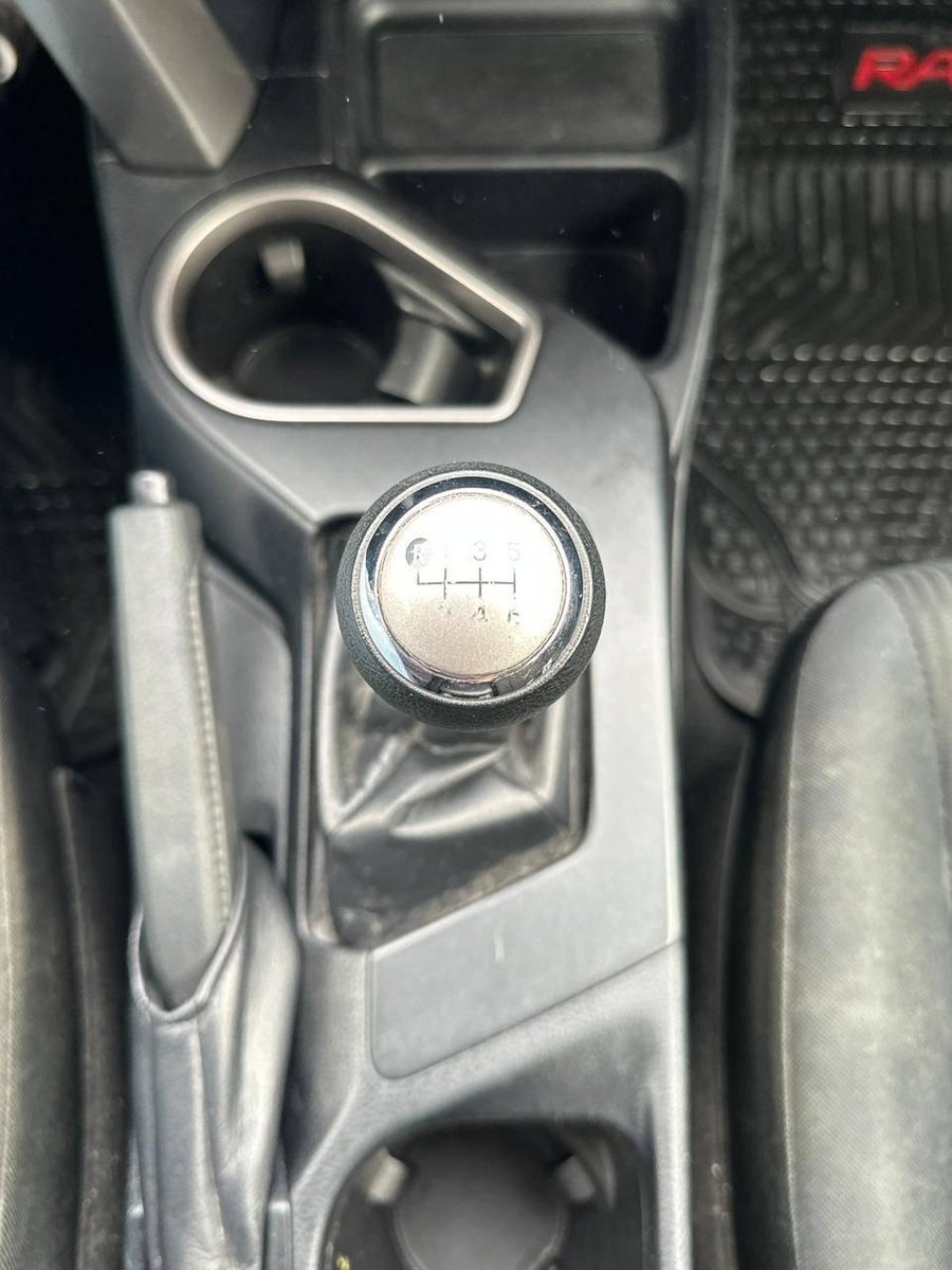 Toyota RAV4 2017 - Imagen 16 de 19