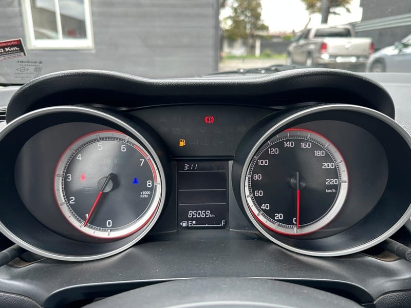 Suzuki SWIFT 2021 - Imagen 12 de 18