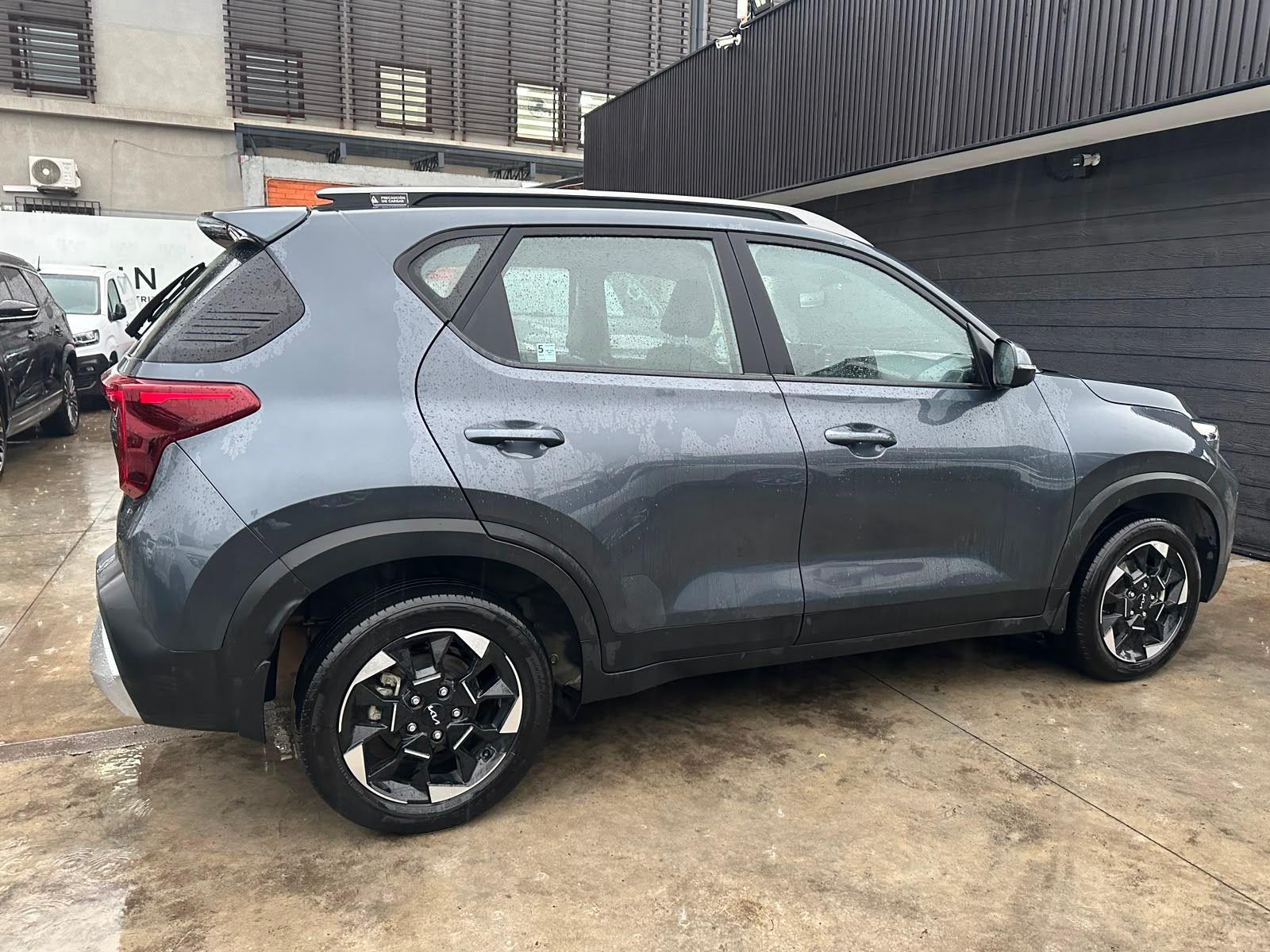 Kia SONET 2025 - Foto 4 de 19