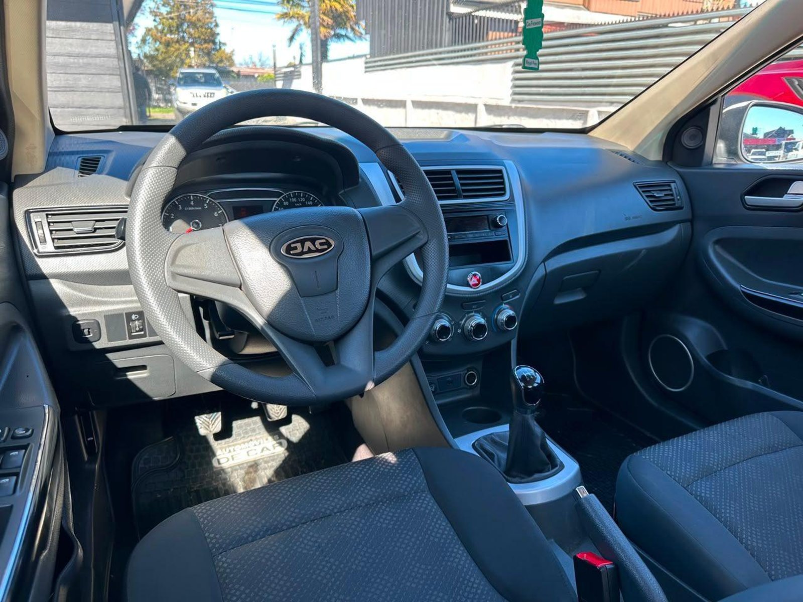 JAC J4 2021 - Imagen 17 de 19