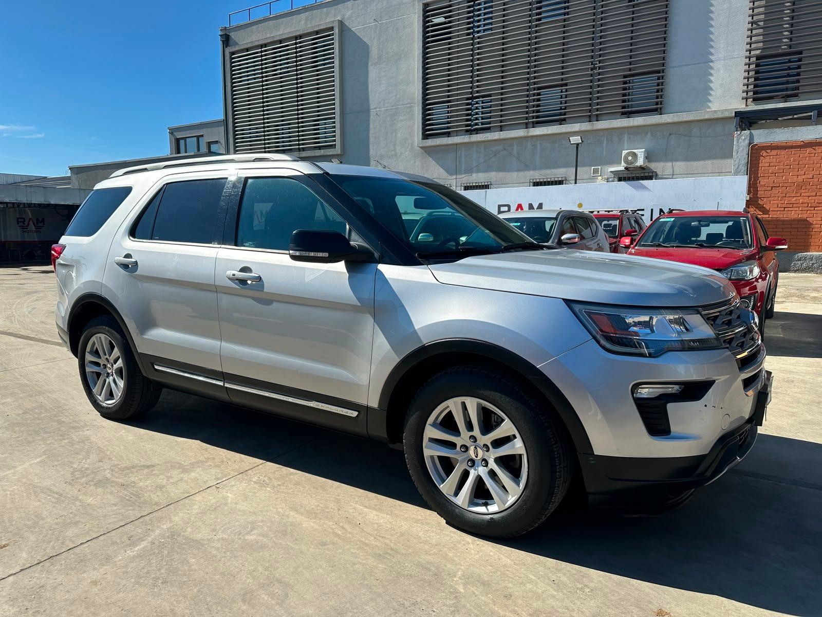 Ford EXPLORER 2018 - Imagen 3 de 19