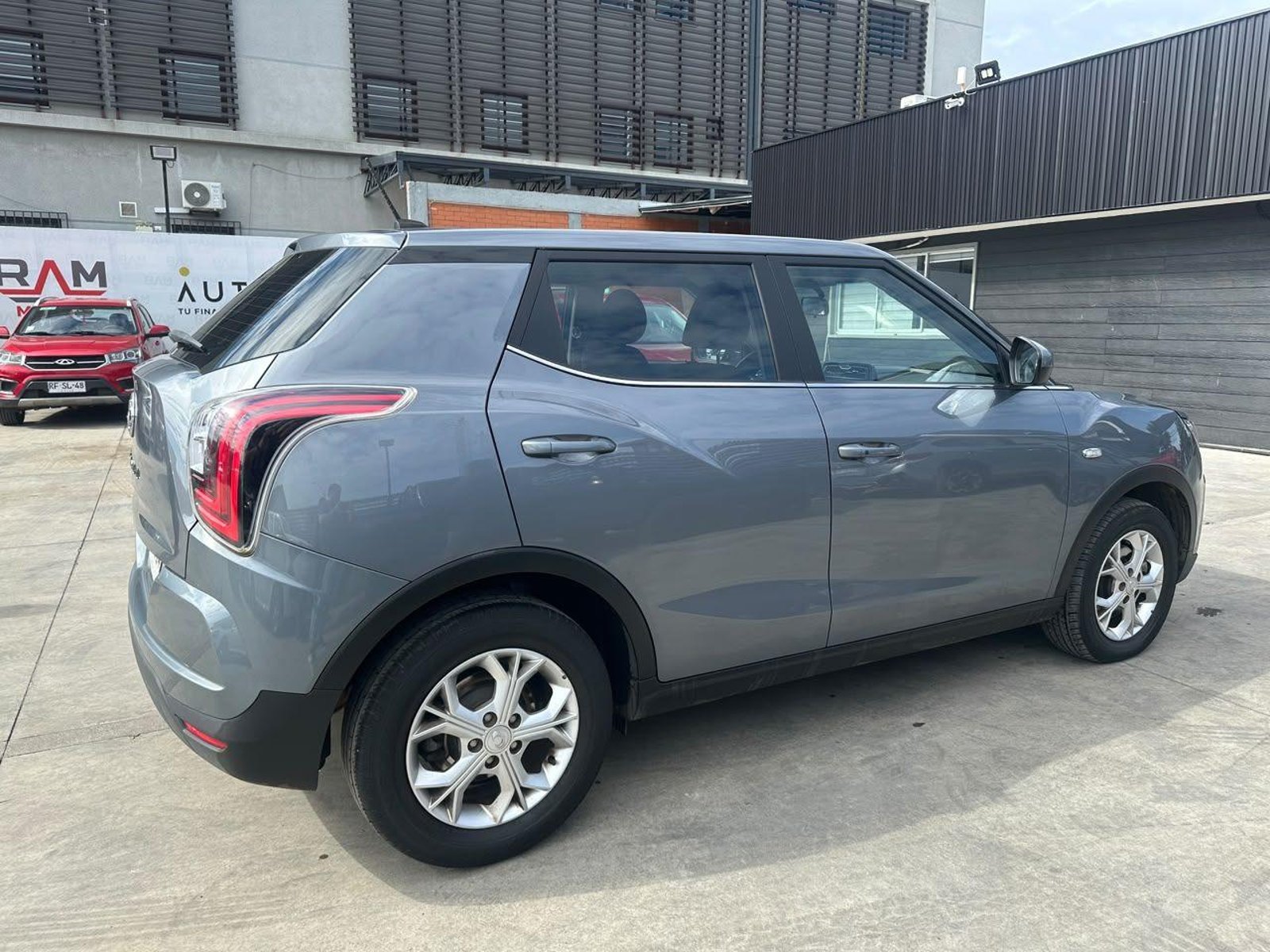SsangYong TIVOLI 2024 - Foto 4 de 19