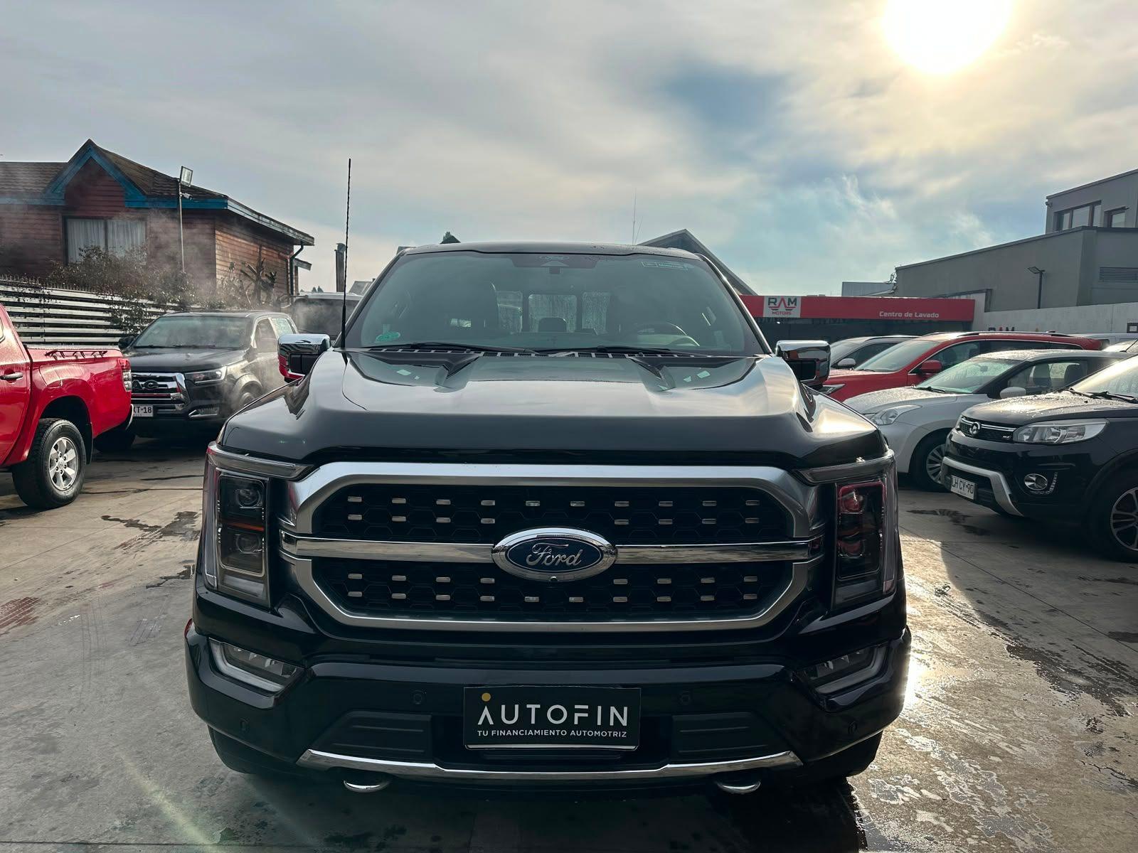 Ford F150 PLATINIUM 4X4 3.5 AT 2023 - Foto 2 de 19