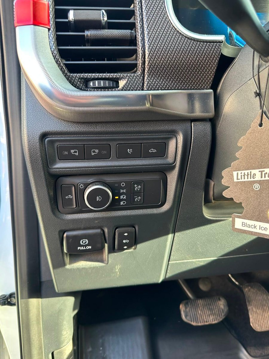 Ford F-150 2022 - Imagen 11 de 19