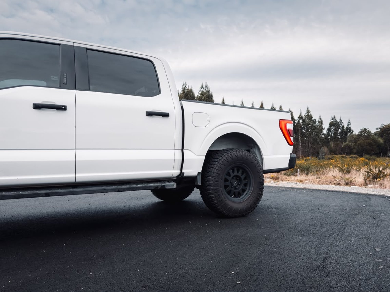 Ford F-150 LARIAT SPORT 5.0 2022 - Foto 5 de 11
