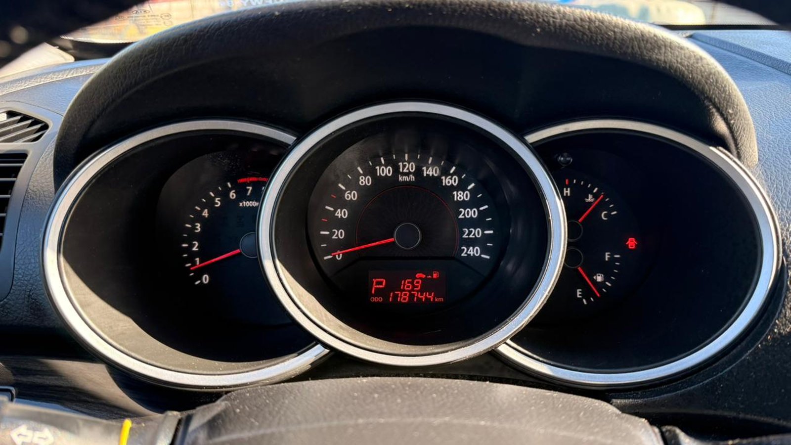Kia SORENTO 2010 - Imagen 7 de 10