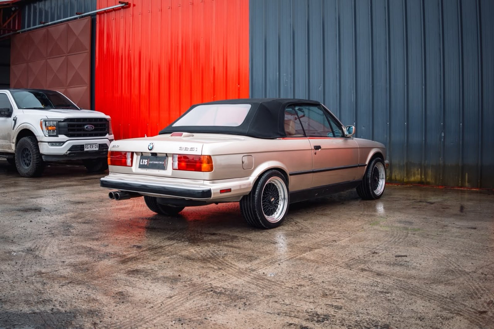 BMW E30 325i 1988 - Imagen 13 de 20