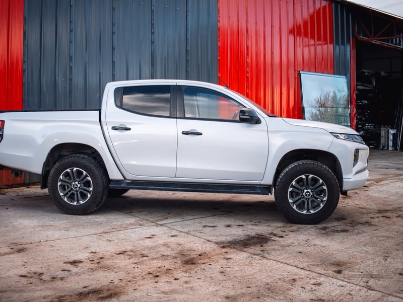 Mitsubishi L200 Dakar 2023 - Imagen 7 de 20