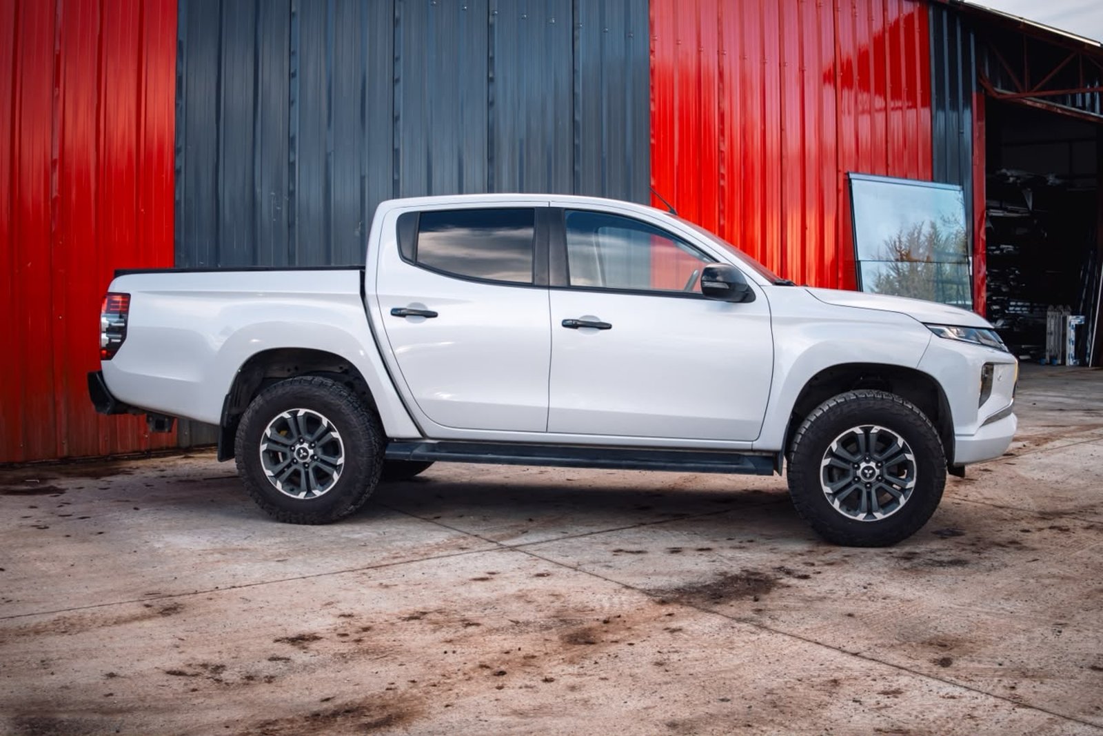 Mitsubishi L200 Dakar 2023 - Imagen 7 de 20