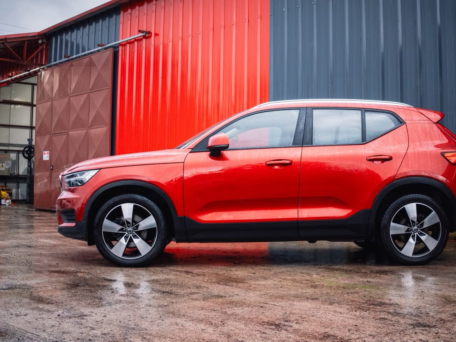 Volvo XC40 2022 - Foto 4 de 20