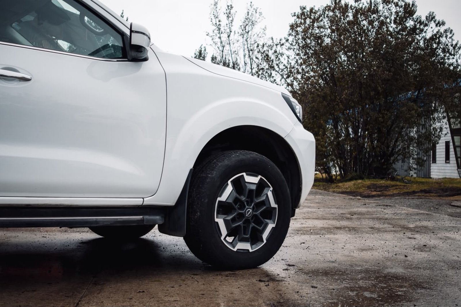NISSAN NAVARA PLATINUM 2023 - Imagen 6 de 13