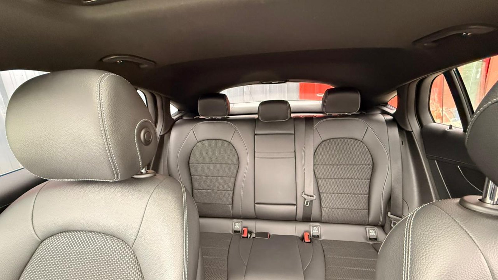 Mercedes-Benz GLC 250D 2019 - Imagen 18 de 20