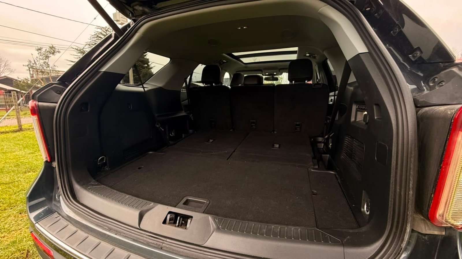 FORD EXPLORER LIMITED 4WD 2025 - Imagen 14 de 15