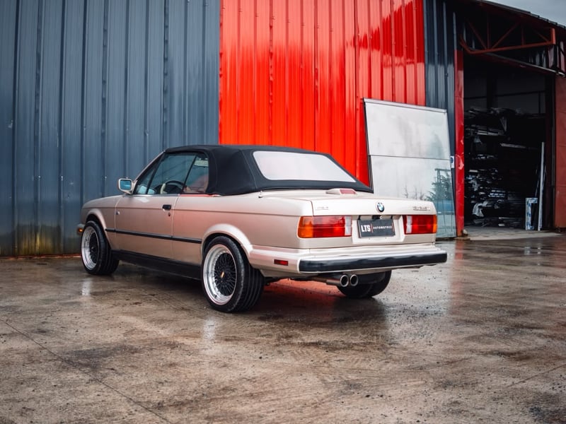 BMW E30 325i 1988 - Imagen 11 de 20