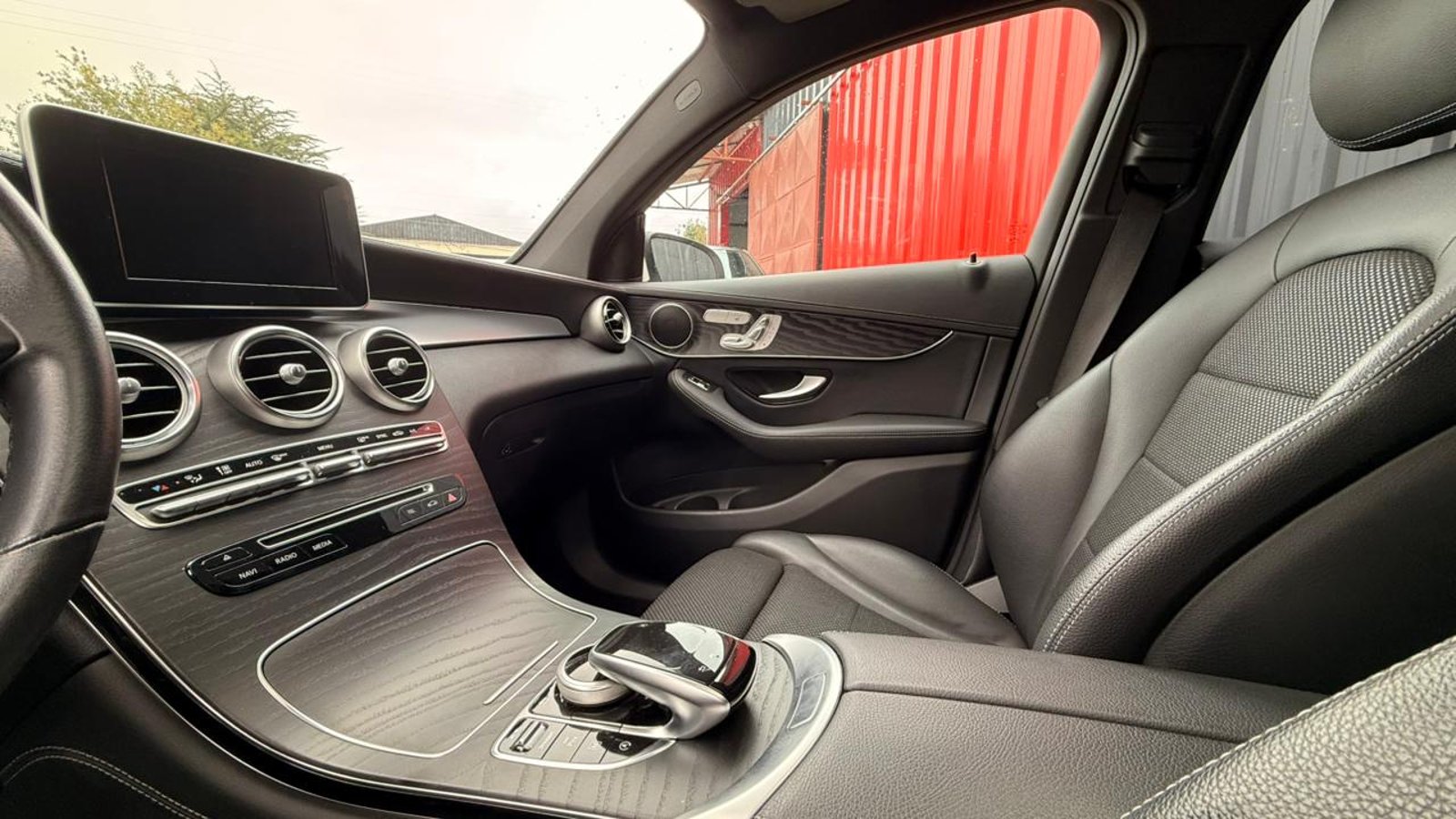 Mercedes-Benz GLC 250D 2019 - Imagen 13 de 20
