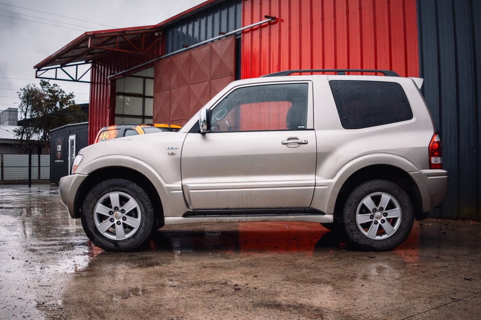 Mitsubishi MONTERO CORTO 2005 - Imagen 3 de 19