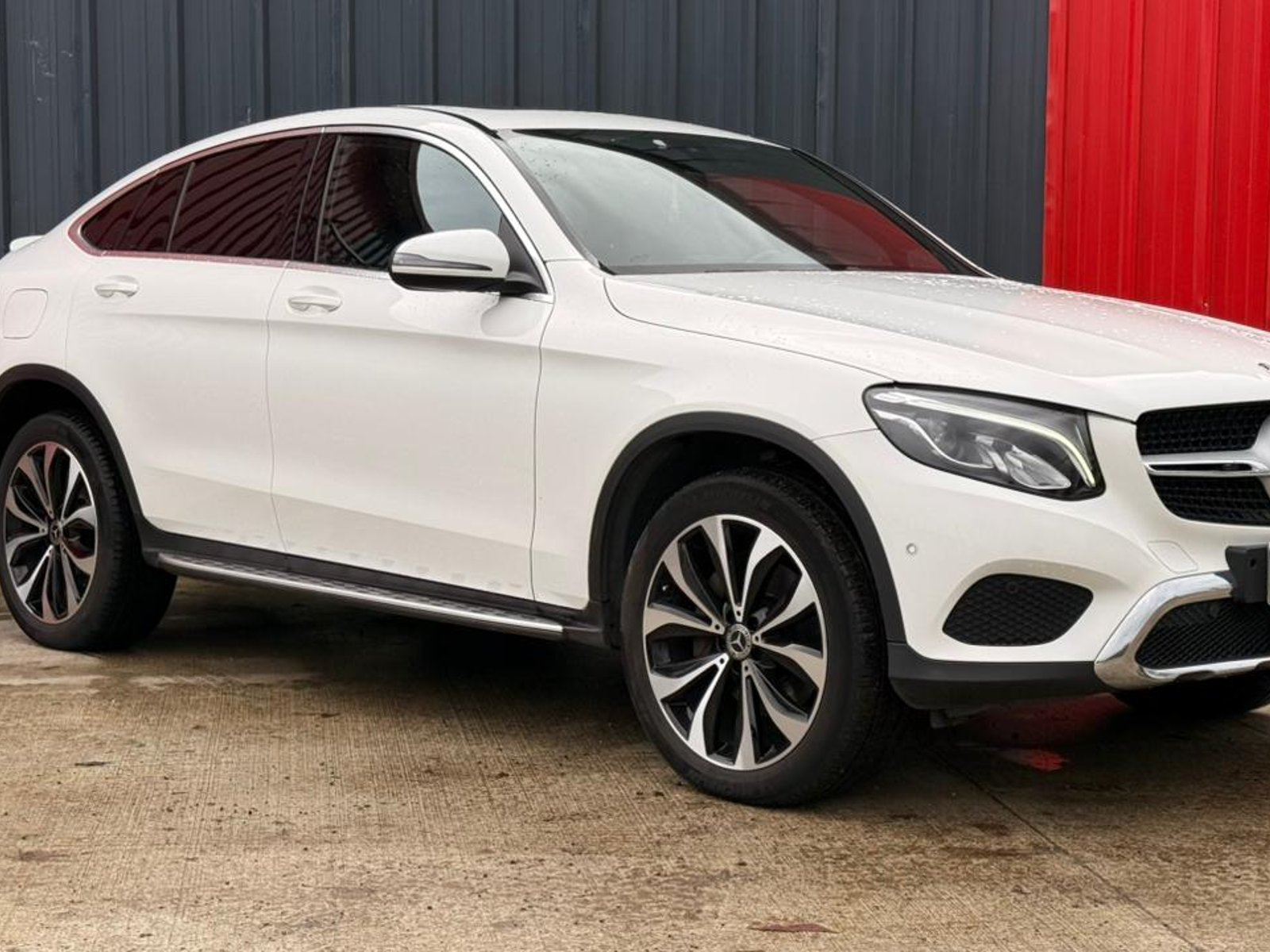 Mercedes-Benz GLC 250D 2019 - Foto 4 de 20