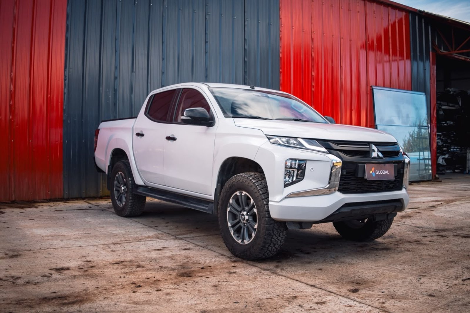 Mitsubishi L200 Dakar 2023 - Imagen 4 de 20