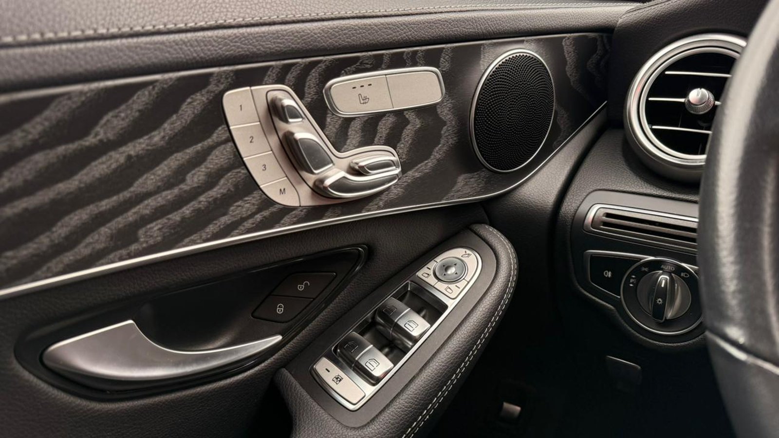 Mercedes-Benz GLC 250D 2019 - Imagen 14 de 20