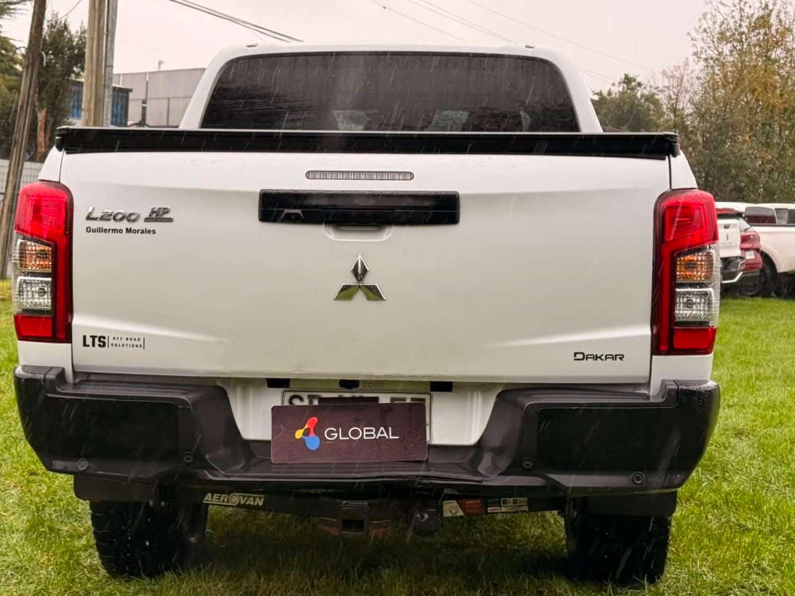 Mitsubishi L200 DAKAR HP 2023 - Foto 5 de 16
