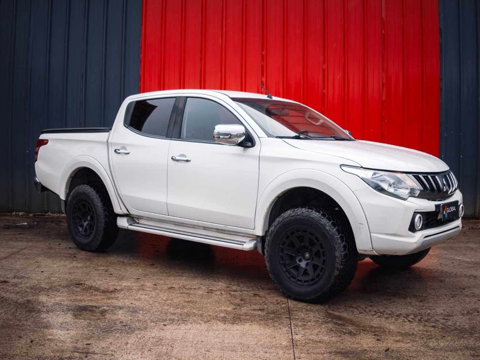 Mitsubishi L200 DAKAR 2017 - Foto 4 de 15