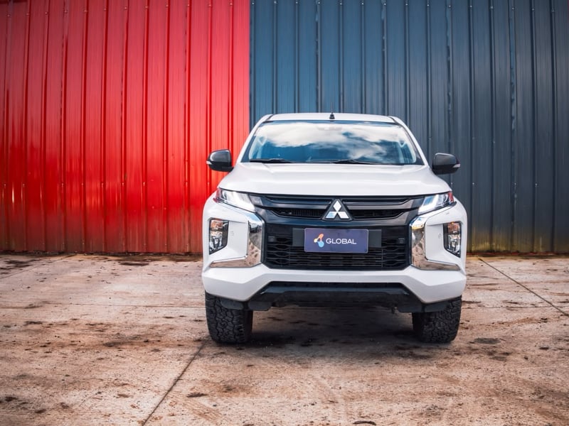 Mitsubishi L200 Dakar 2023 - Imagen 6 de 20