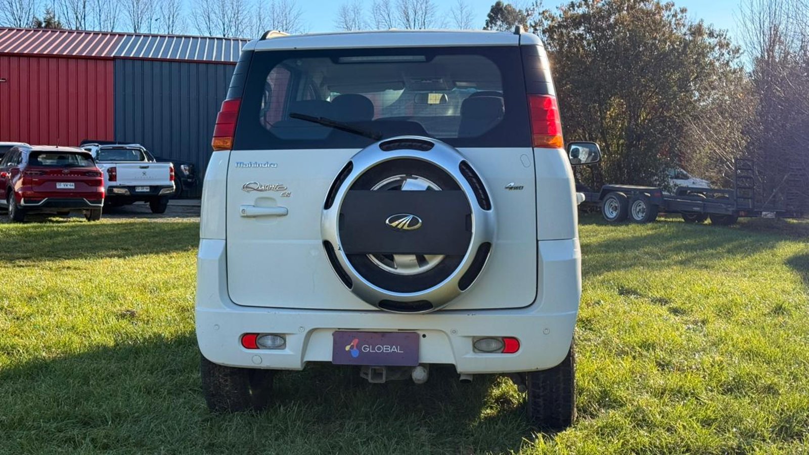Mahindra QUANTO C8 CRDE 2016 - Imagen 8 de 13
