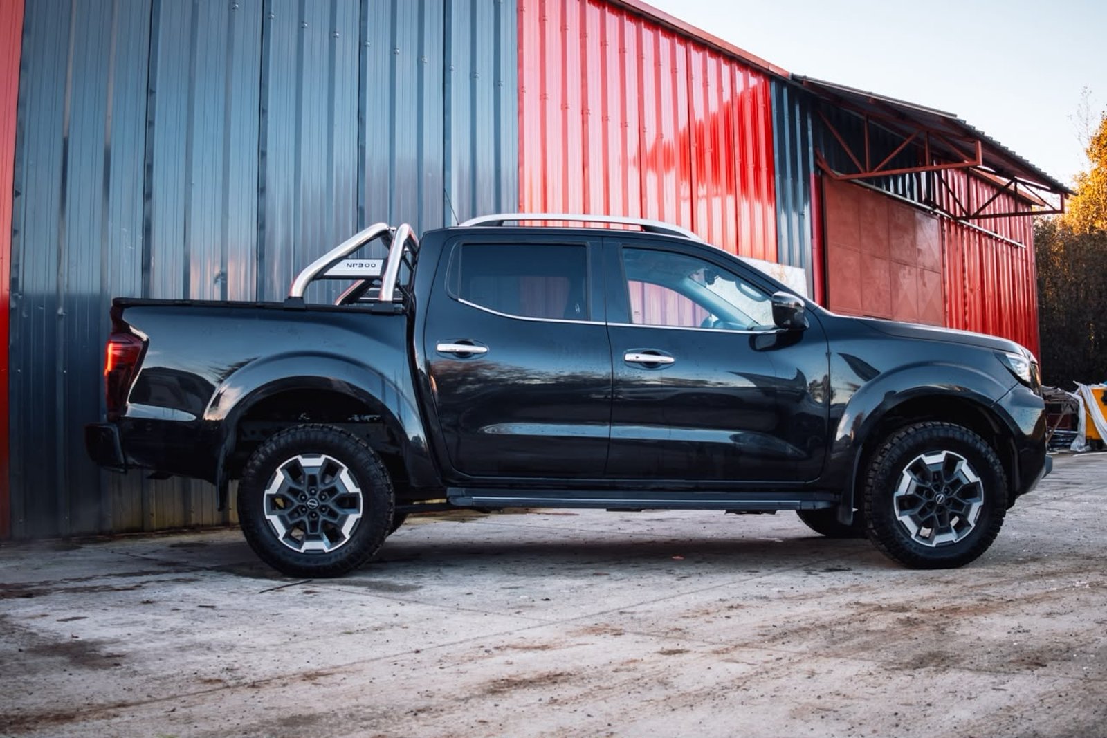 NISSAN NAVARA PLATINUM 2023 - Foto 5 de 19