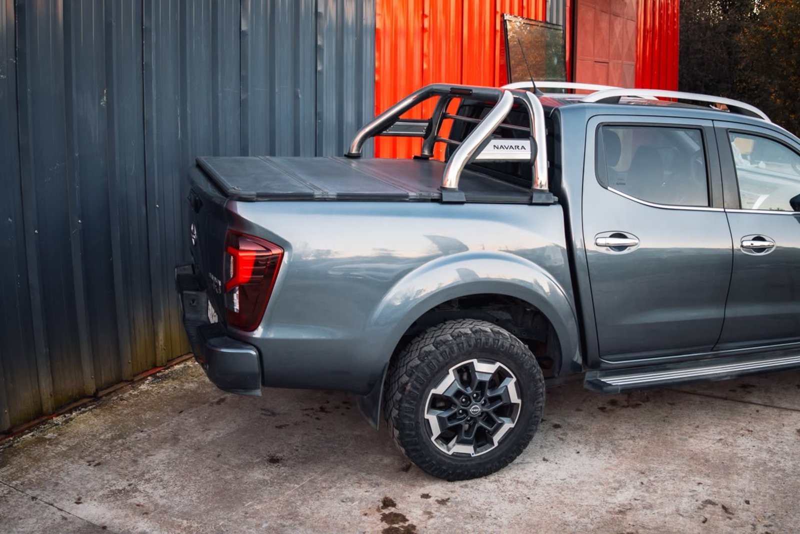 NISSAN NAVARA PLATINUM 2023 - Imagen 8 de 18