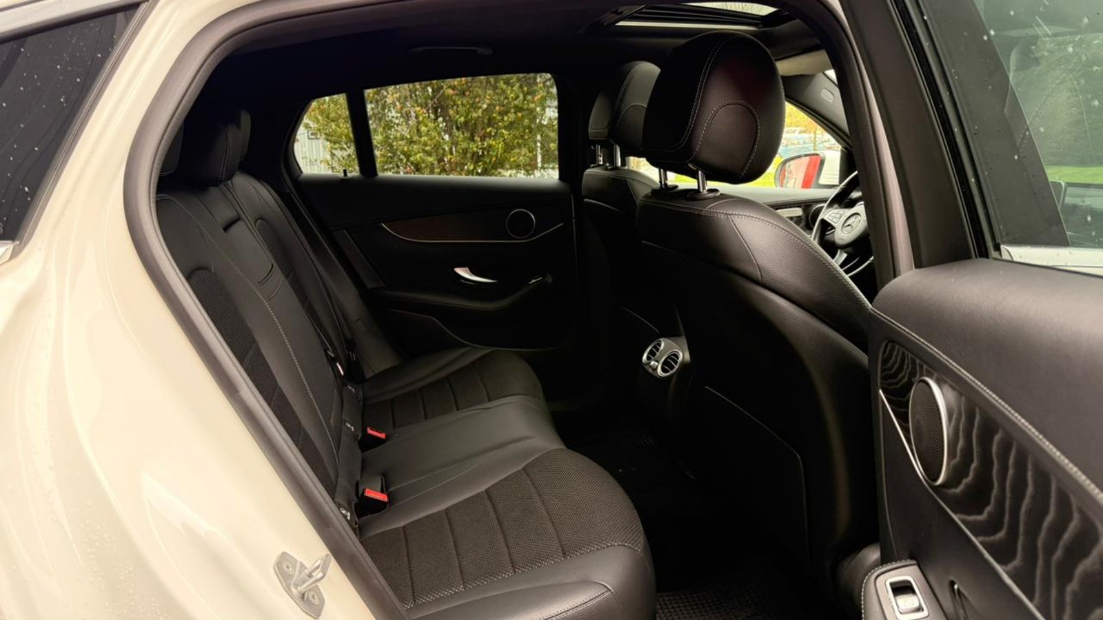 Mercedes-Benz GLC 250D 2019 - Imagen 19 de 20