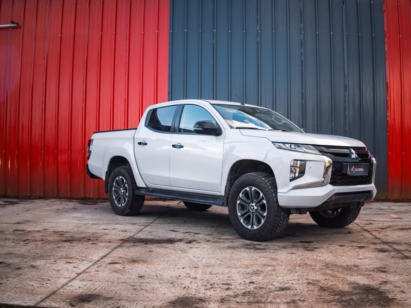 Mitsubishi L200 Dakar 2023 - Imagen 9 de 20