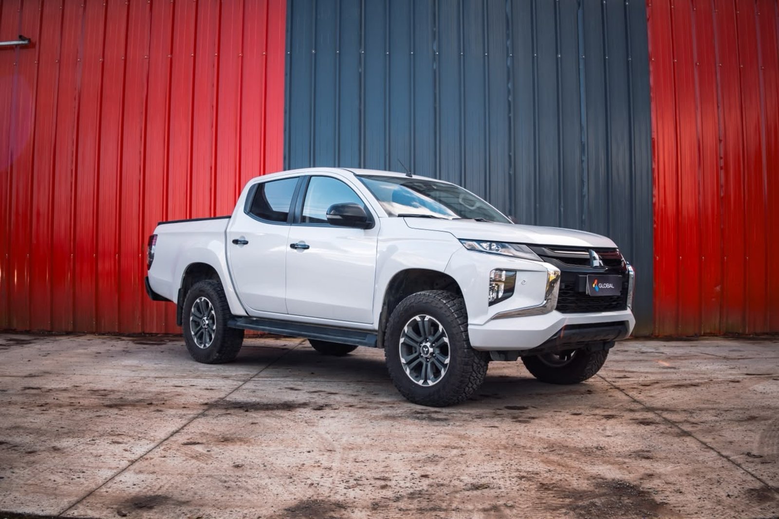 Mitsubishi L200 Dakar 2023 - Imagen 9 de 20