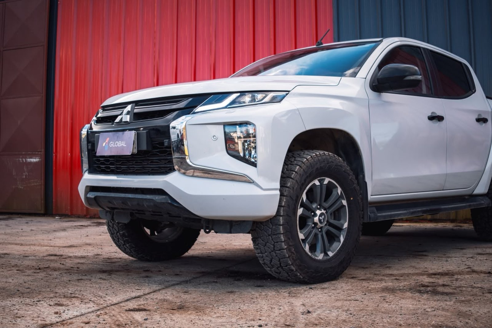 Mitsubishi L200 Dakar 2023 - Imagen 3 de 20
