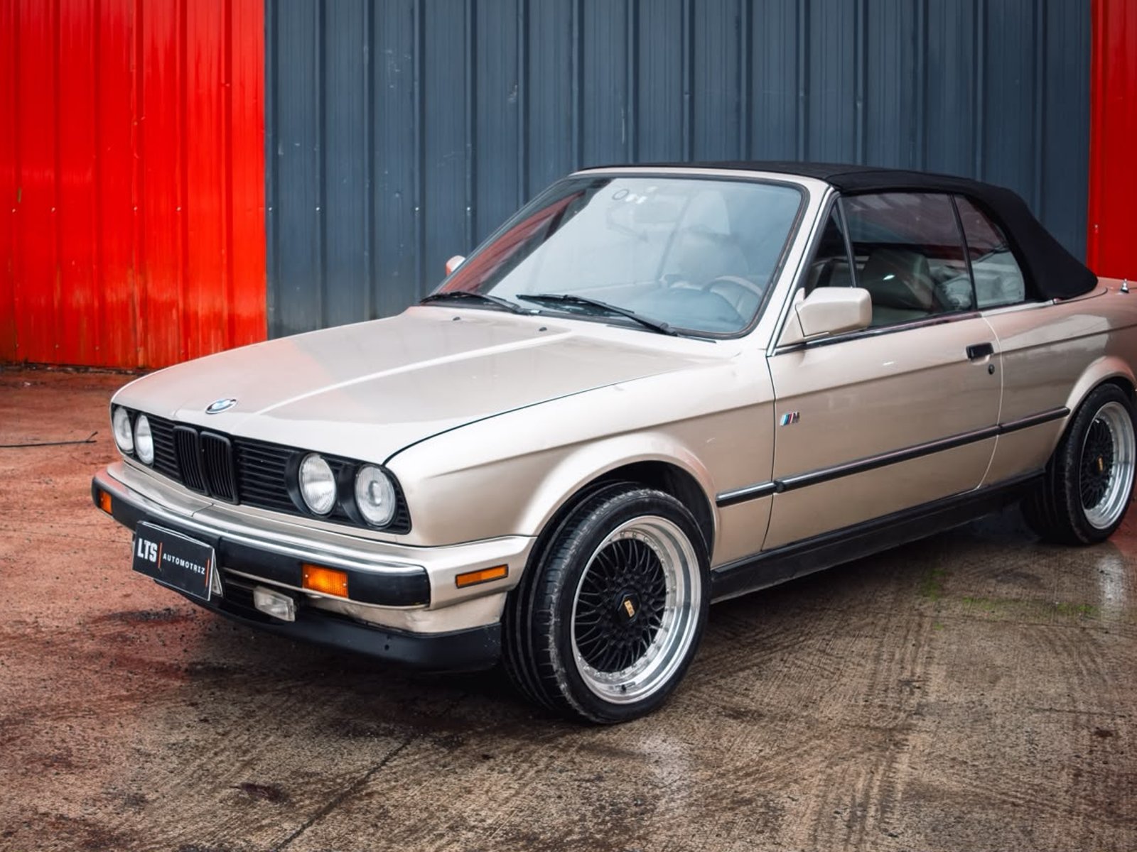 BMW E30 325i 1988 - Foto 3 de 20