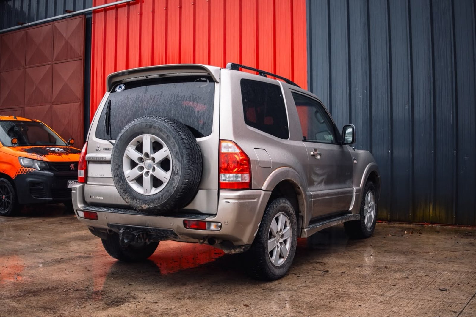 Mitsubishi MONTERO CORTO 2005 - Imagen 11 de 19