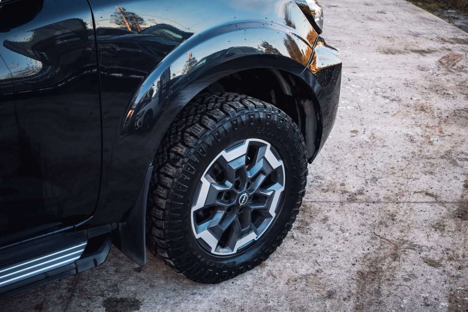 NISSAN NAVARA PLATINUM 2023 - Imagen 9 de 19
