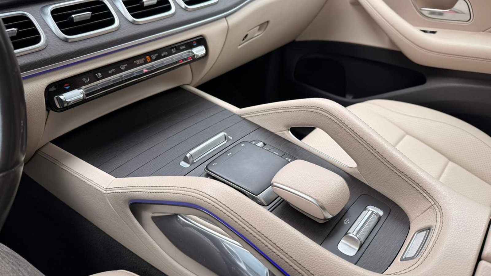 Mercedes-Benz GLE 400D 2020 - Imagen 17 de 20