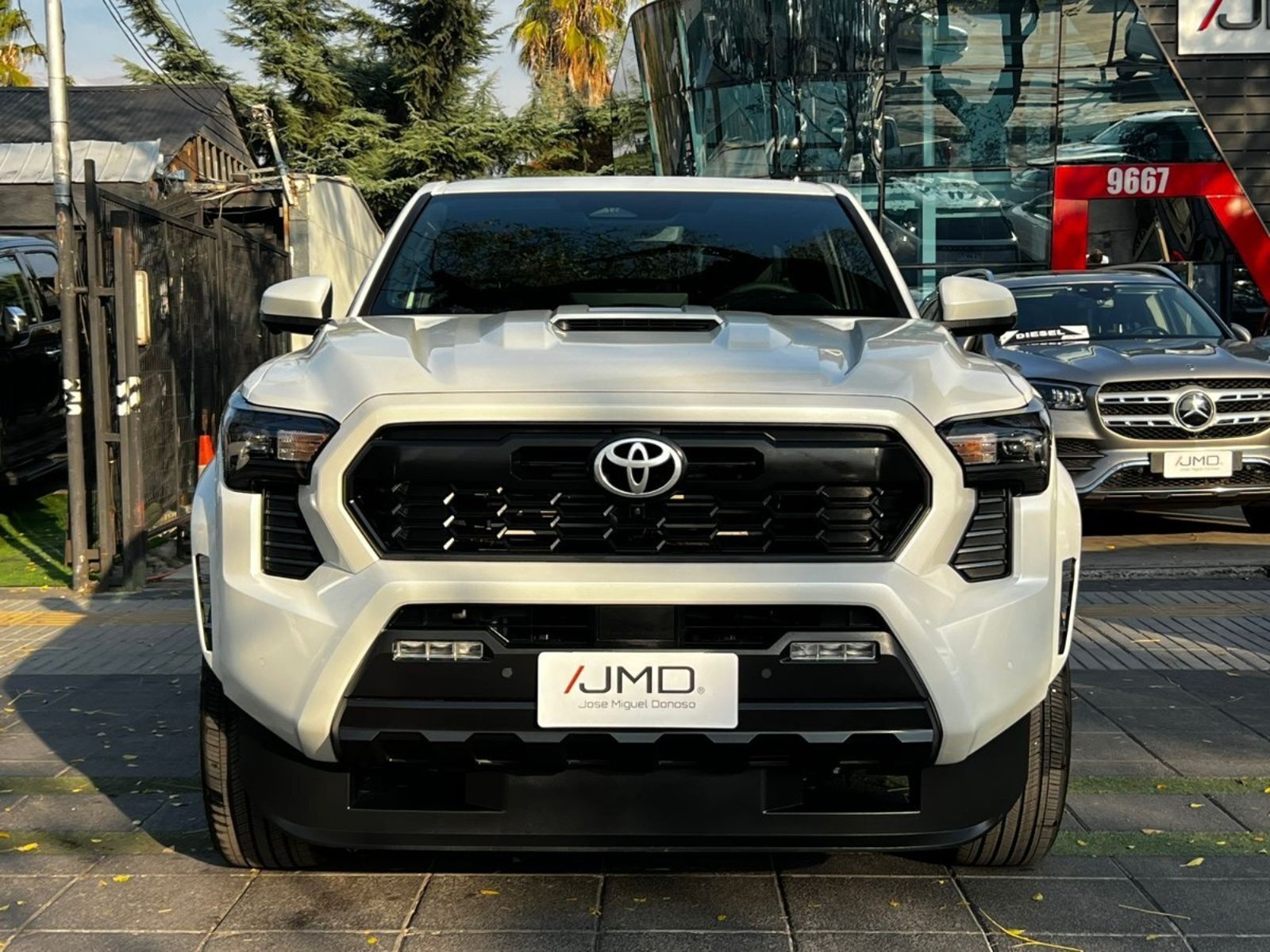 Toyota TACOMA TRD IFORCE MAX 4X4 2.4 2026 - Foto 2 de 10