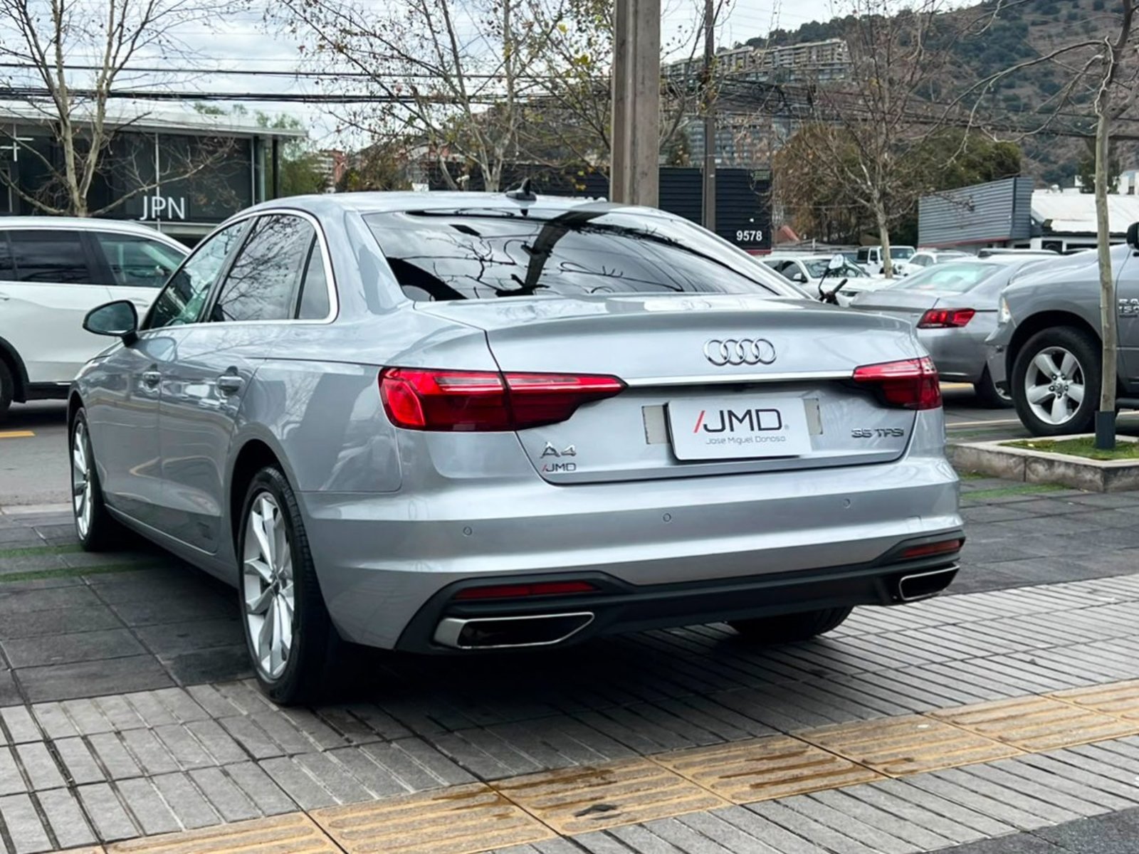 Audi A4 35 TFSI 2.0 2022 - Imagen 6 de 10