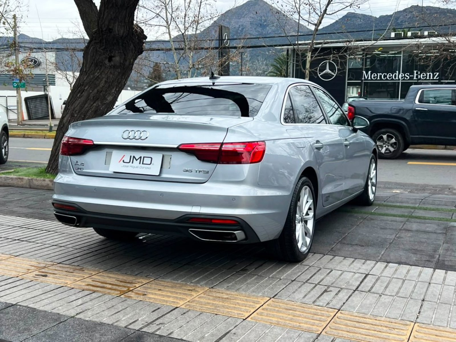 Audi A4 35 TFSI 2.0 2022 - Foto 4 de 10
