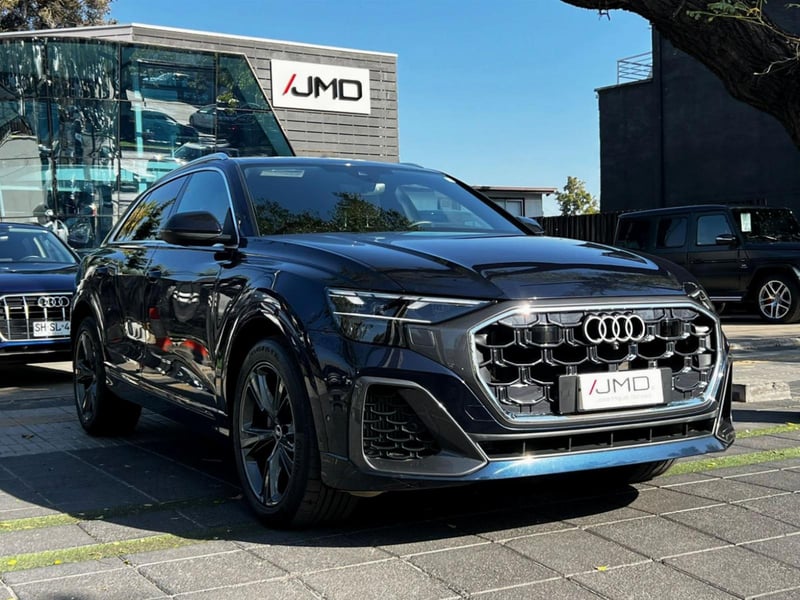 Audi Q8 55 TFSI 3.0 S LINE 2025
