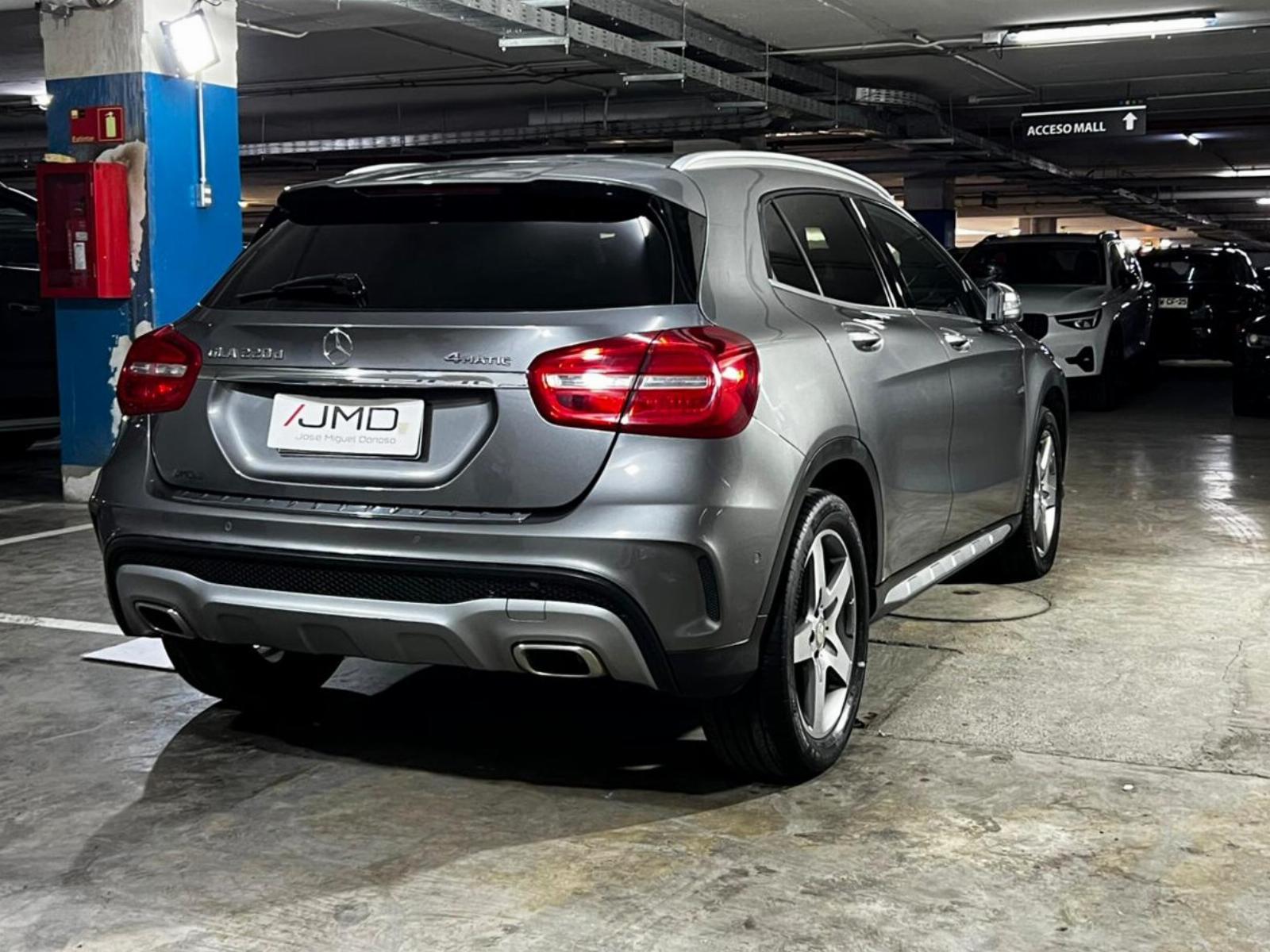 Mercedes-Benz GLA 220 D 4MATIC 2017 - Imagen 6 de 10