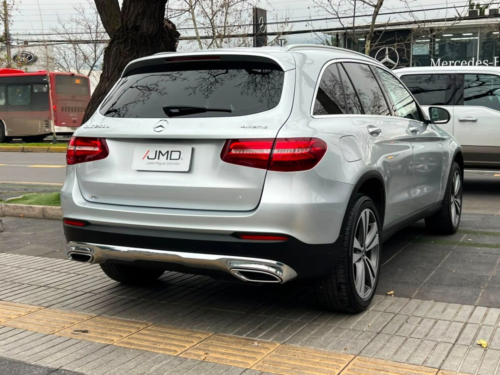 Mercedes-Benz GLC 250 4MATIC DIESEL 2.1 2018 - Imagen 4 de 10